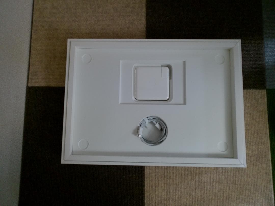 MacBook Pro 2019 A2141 16㌅ 【1TB 】バッテリー良好