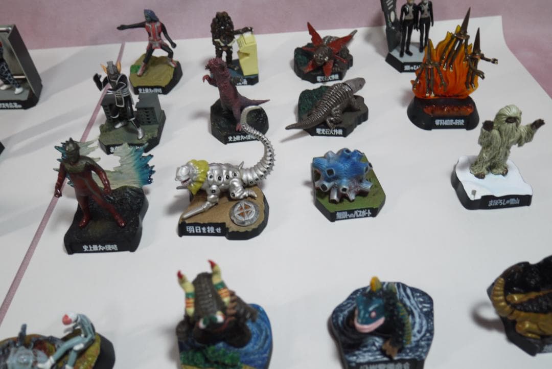 ウルトラ怪獣名鑑　39個セット