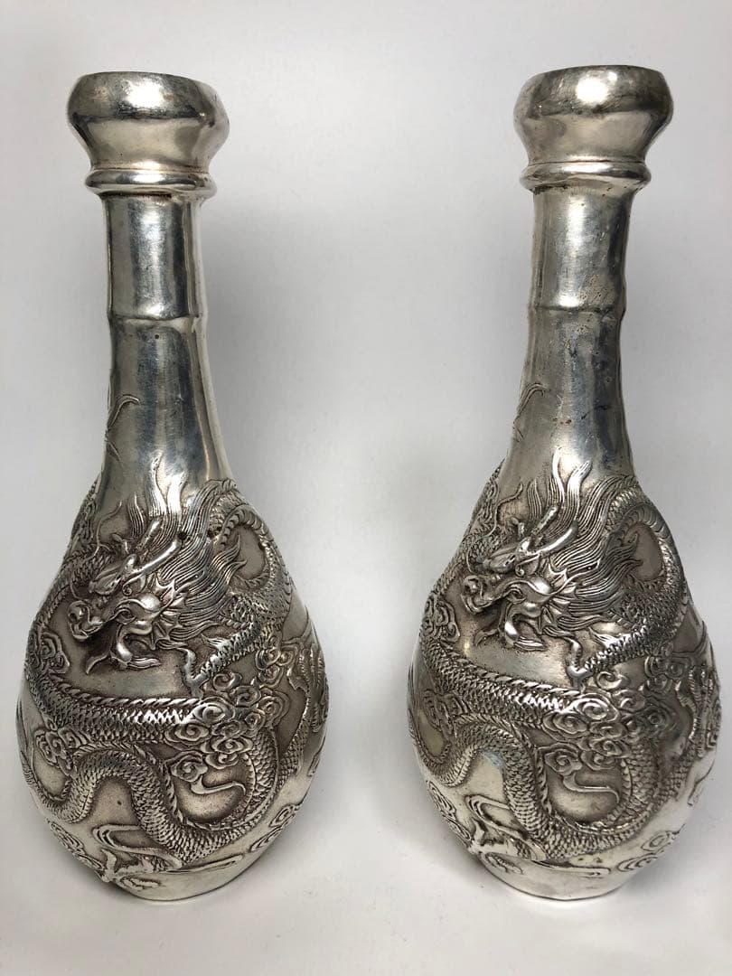 アンティーク　銀竜　花瓶　高級　時代物　縁起物　インテリア　美術品　レア