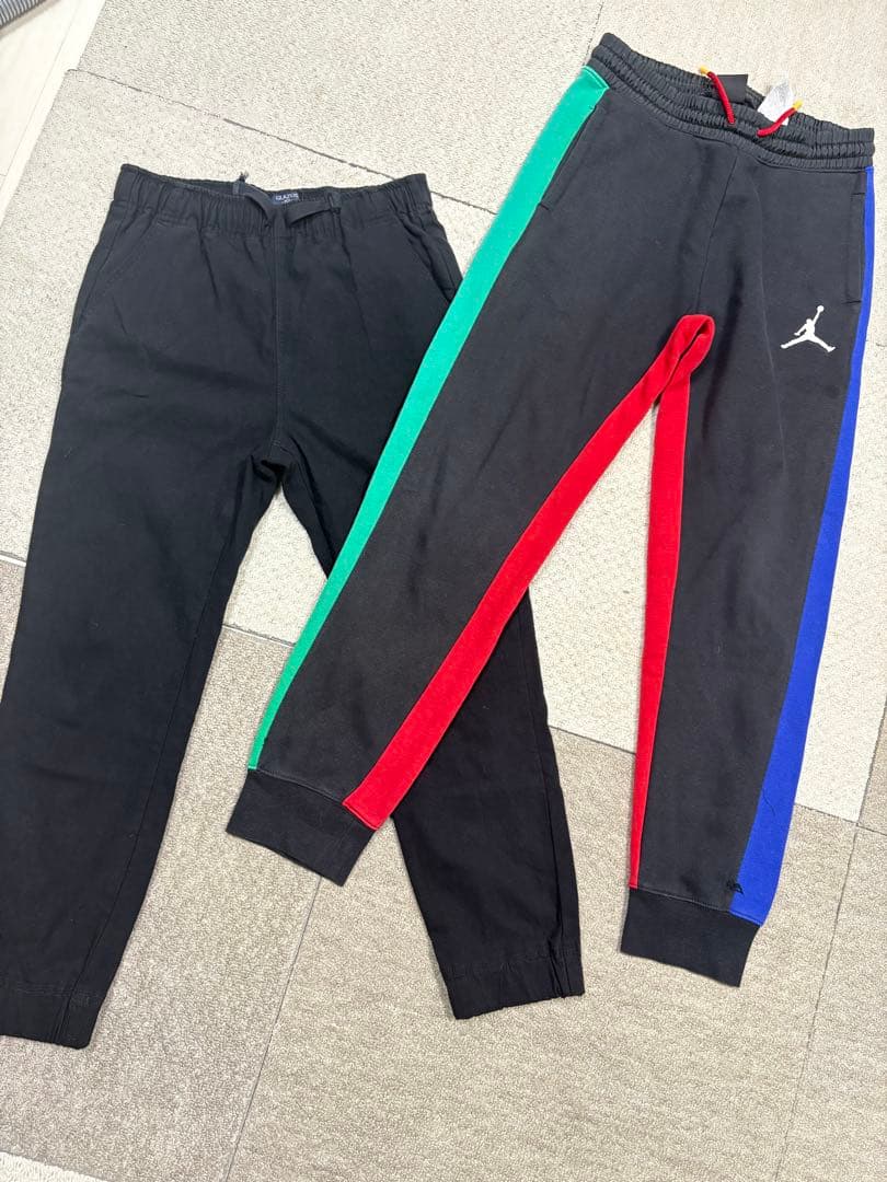 まとめ売り　男の子用冬物衣類　150 パーカー　パンツ