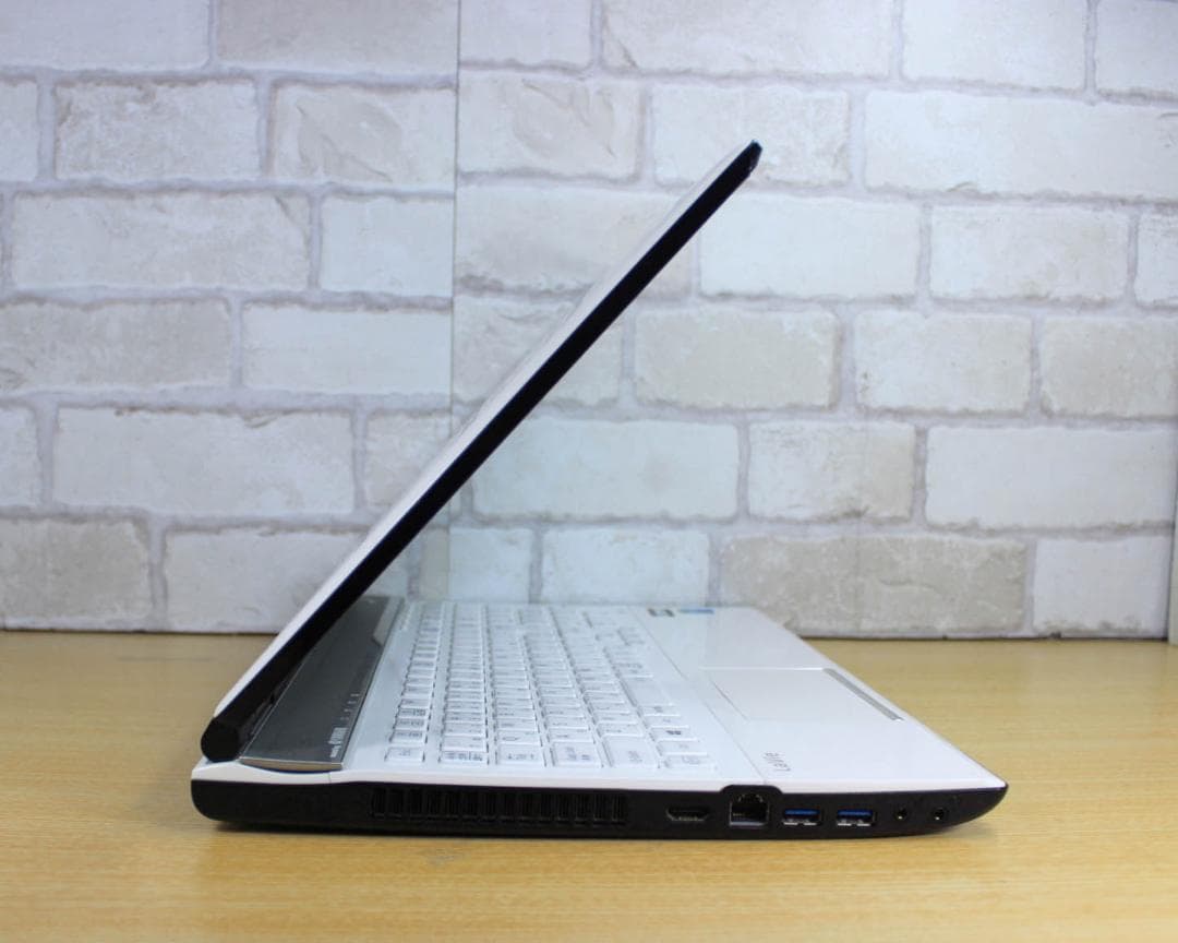 ✨Core i7 SSD512GB✨メモリ16G✨ノートパソコン オフィス付き