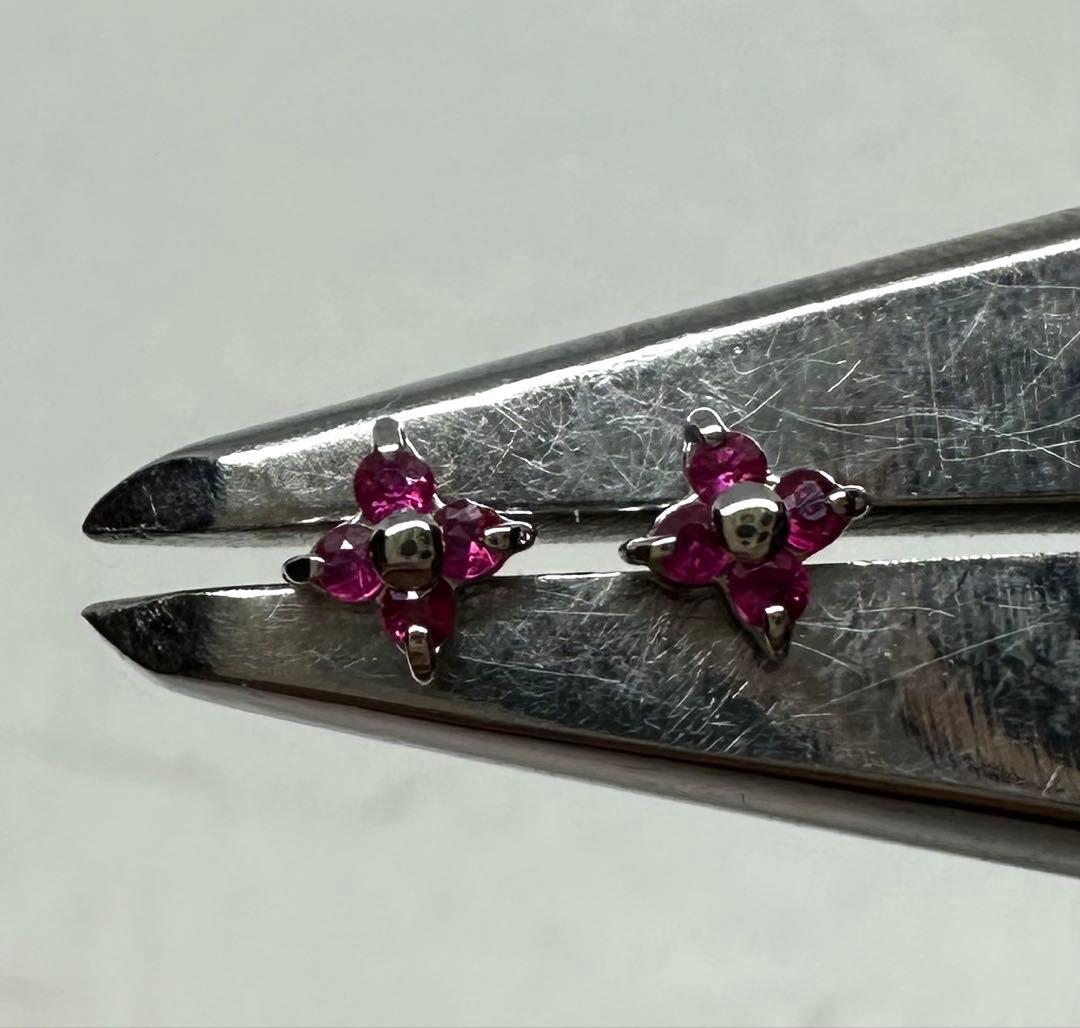 【Thank you セール】【PT】小さなお花のピアス！華やかなルビーを使用！