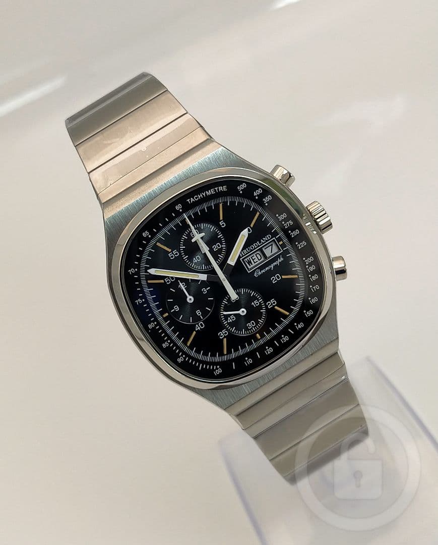 待望のテレビスクリーン型【御代田os00/新品】ムーンウォッチ クロノグラフ①