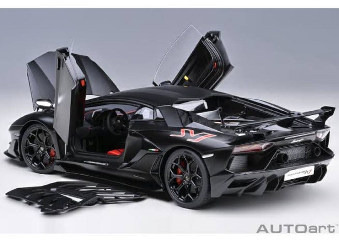 オートアート　Lamborghini Aventador SVJ 1/18