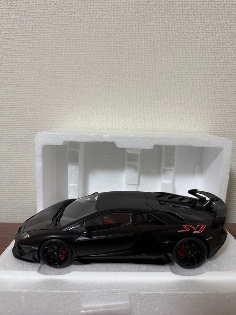 オートアート　Lamborghini Aventador SVJ 1/18