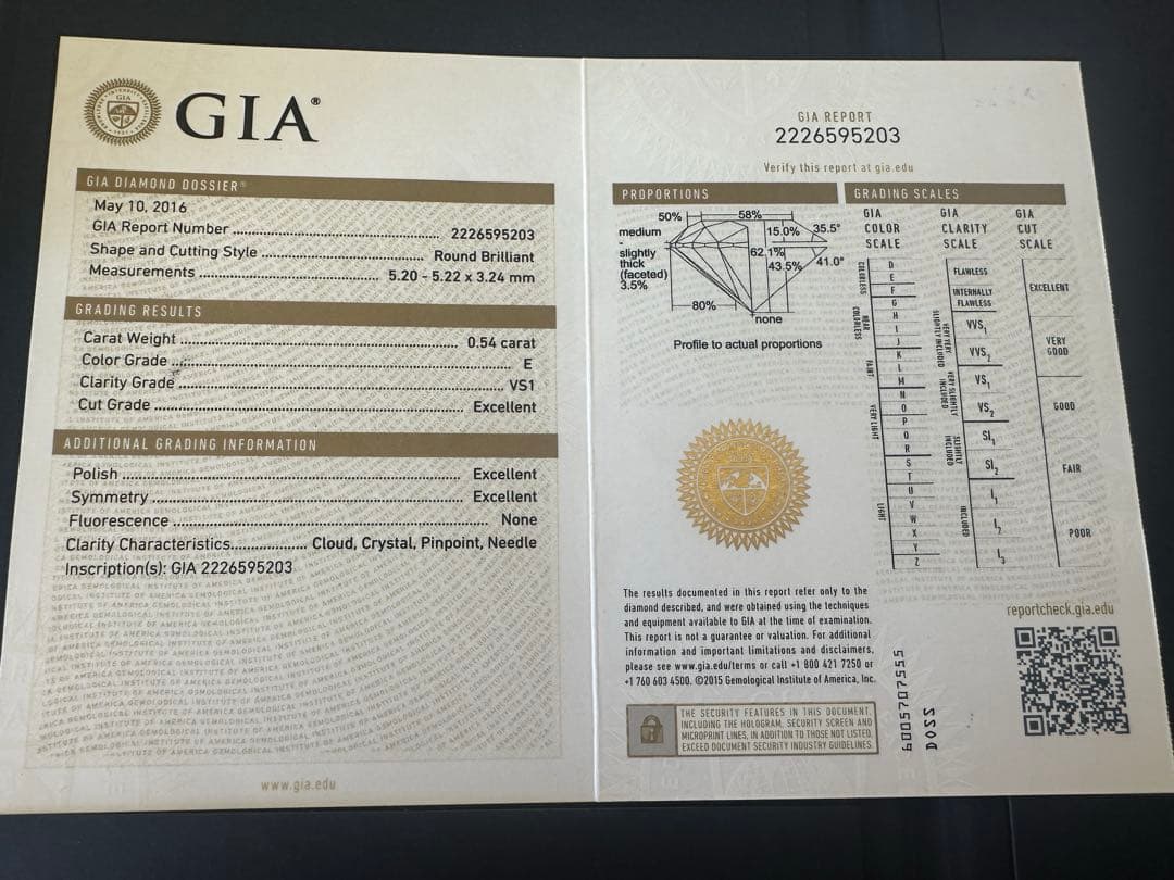 【美品】定価訳140万Harry Winston 0.54カラット