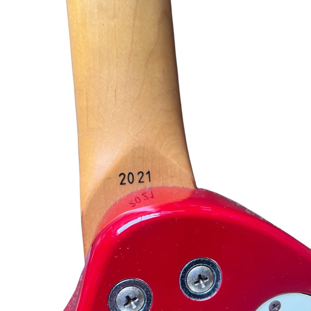 【メ1224-68】FERNANDES エレキギタースピーカー内蔵 レッド 現状