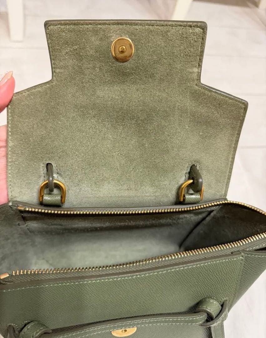 CELINEセリーヌ ベルトバッグナノ レザー