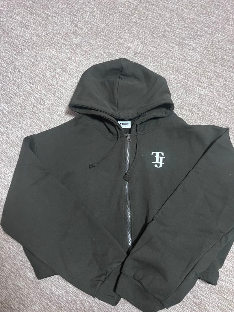 Travis Japan トラジャ VIIsual パーカー