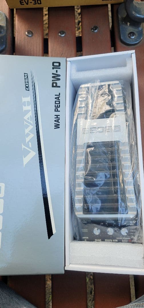 BOSS PW-10ワウペダルとEV-30エクスプレッションペダルセット