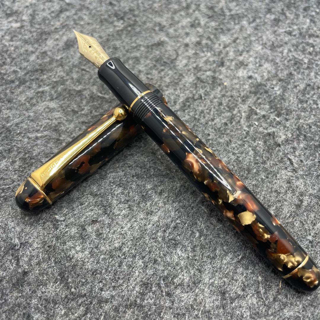 PE1048□パイロット 万年筆 カスタム LE ブラウン系マーブル