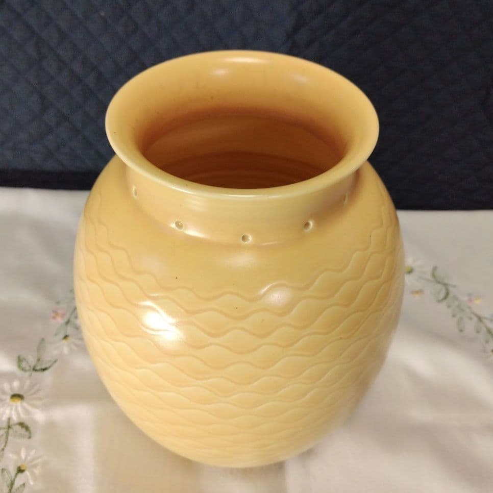スージークーパー、アールデコ、マスタードカラーの花瓶、超レアー、超美品！