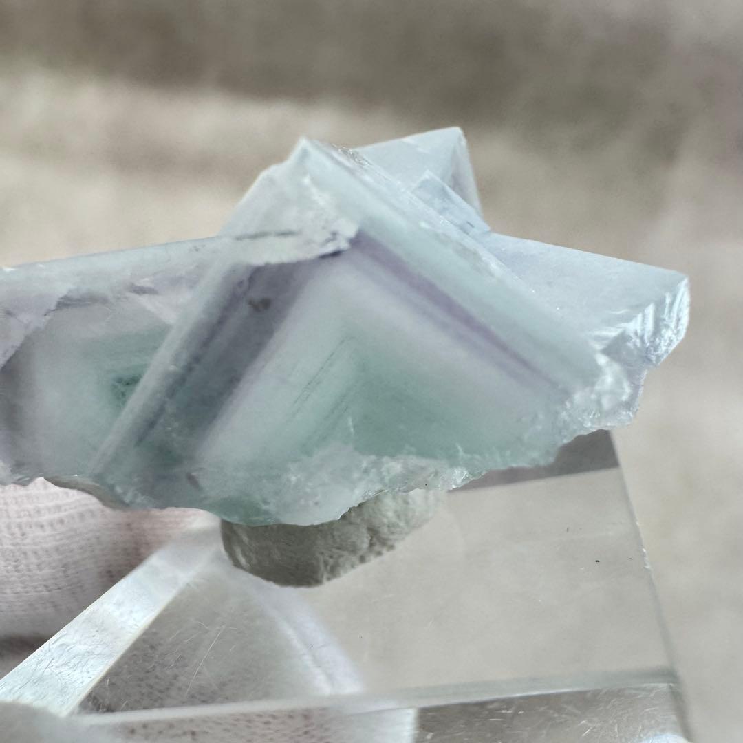 【D154】ポーセリンフローライト ヤオガンシャン 原石 鉱物 標本