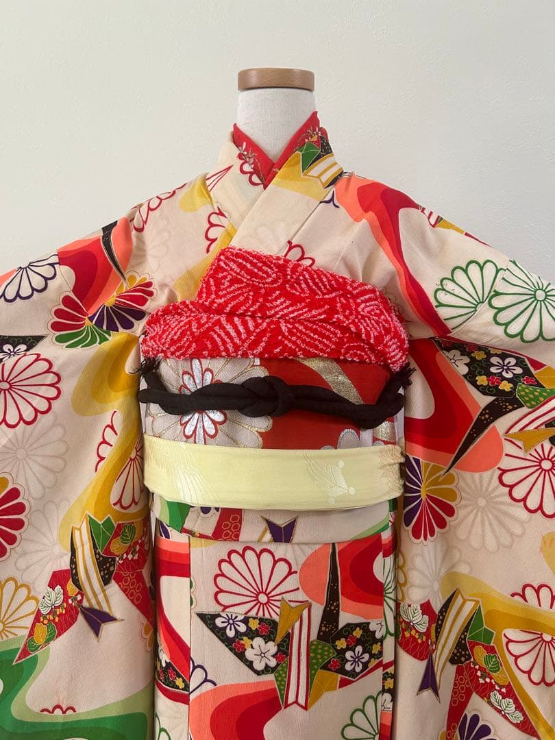 7歳　七五三　アンティーク正絹着物、帯、帯揚げ、帯締め　しごき