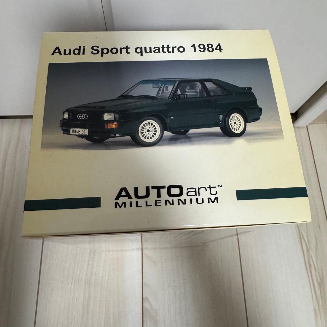 ミニカー AUTOart Audi sport Quattro 1988 1/18