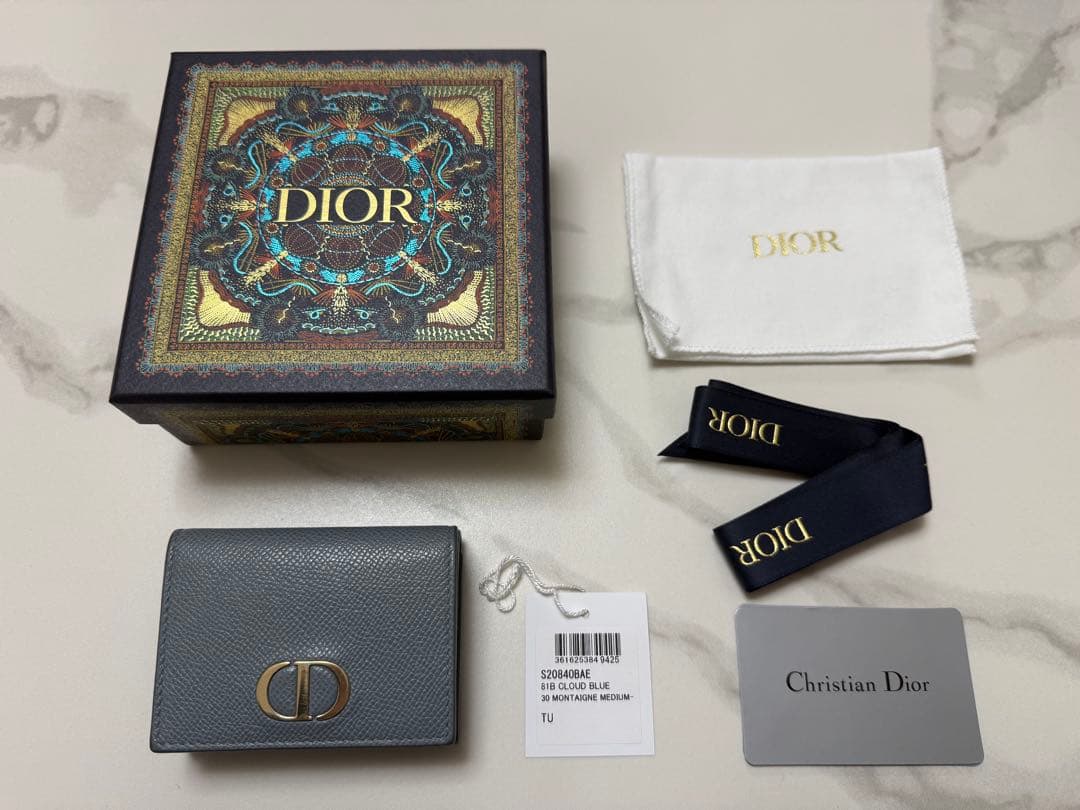 【美品】クリスチャンディオール 30 モンテーニュ コンパクトウォレット