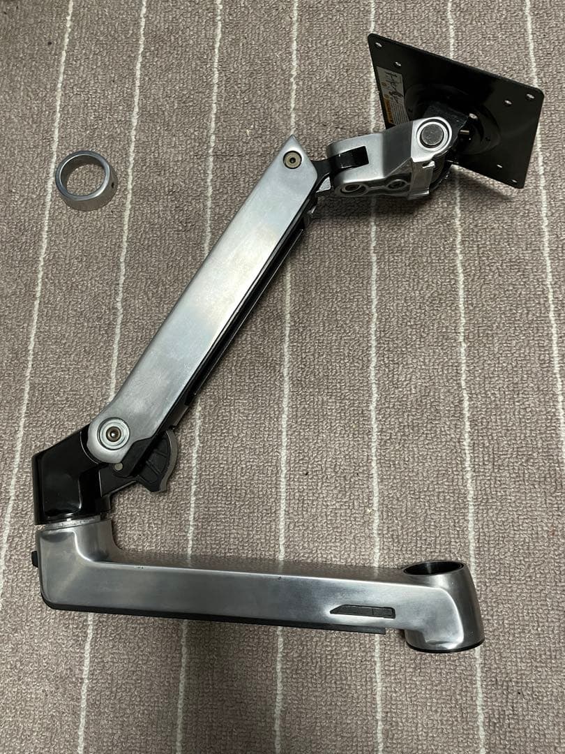 エルゴトロン モニターアーム