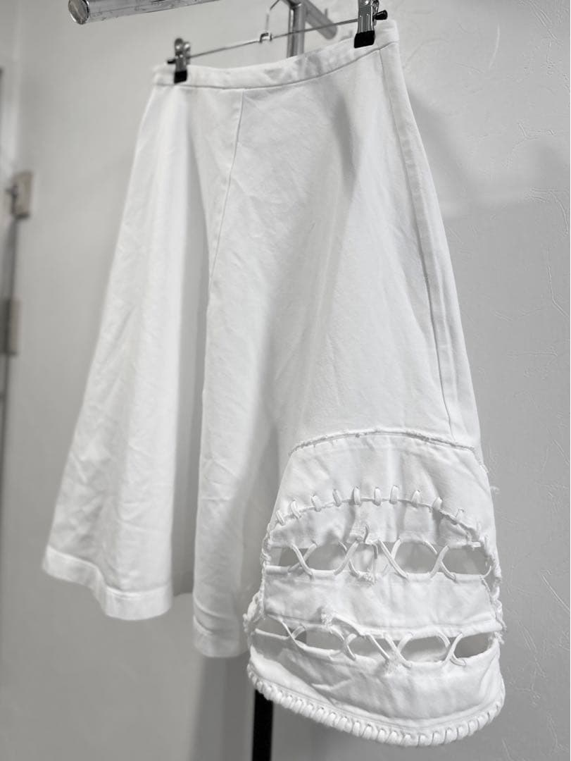 2005SS コムデギャルソン　スカート ホワイト　ポリエステル　Mサイズ