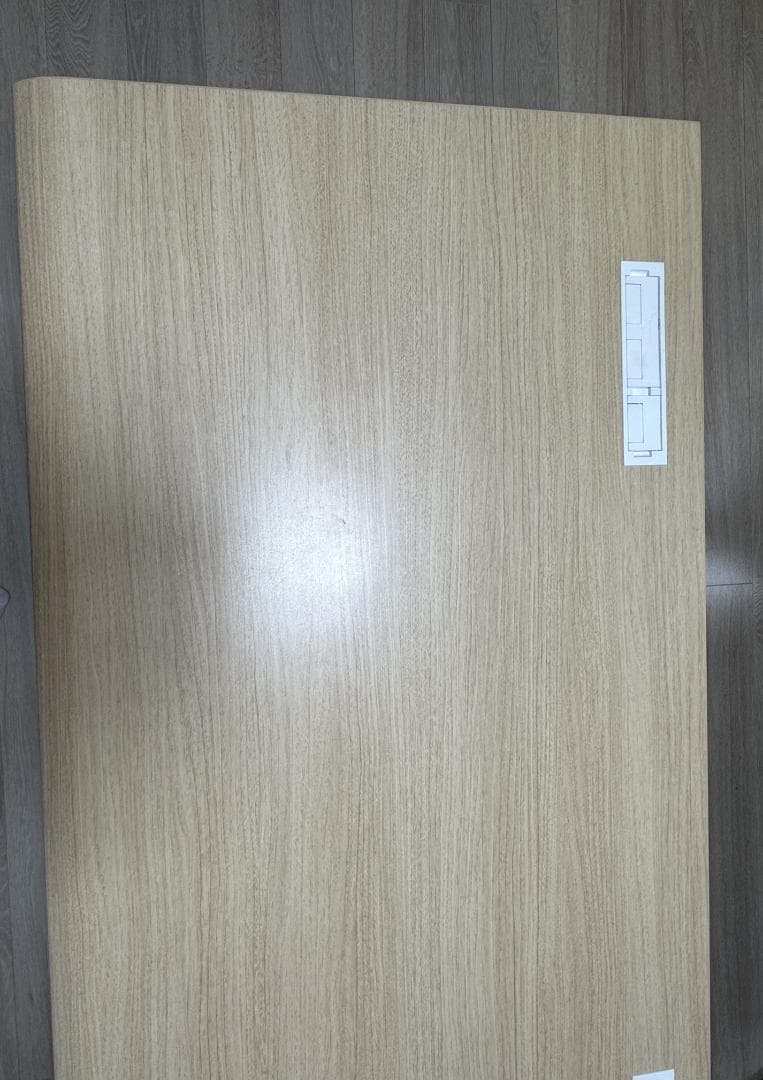 オカムラ　スイフト　自動昇降デスク　W1400 D700