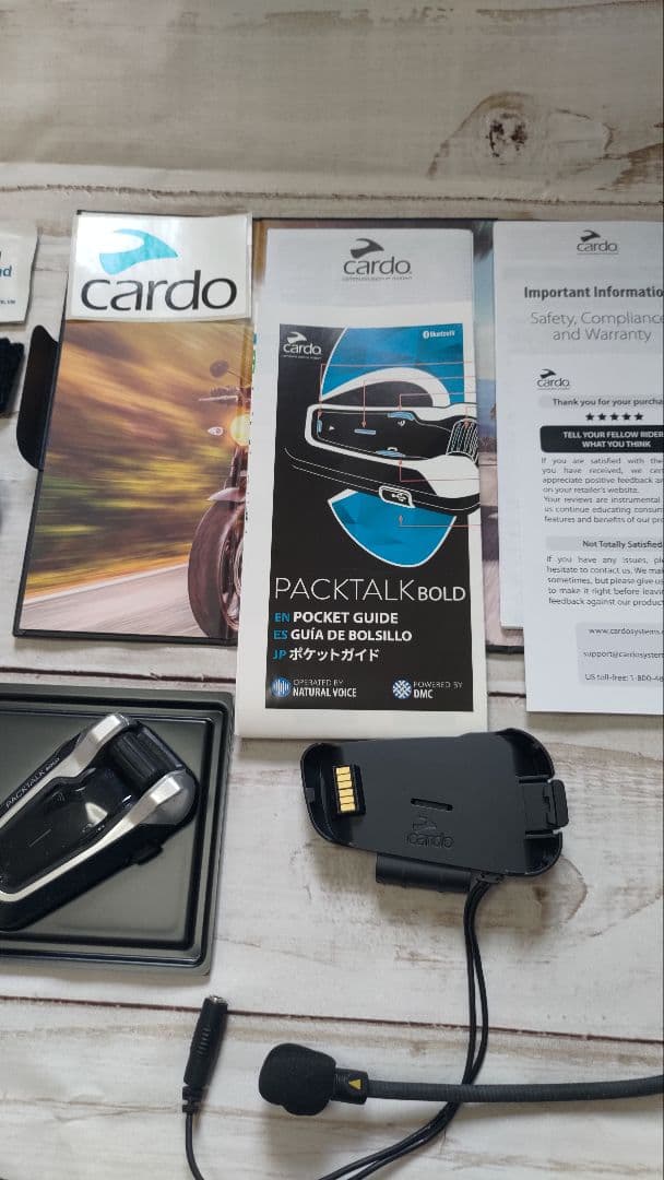 Cardo Blackwire ヘルメット用インカム