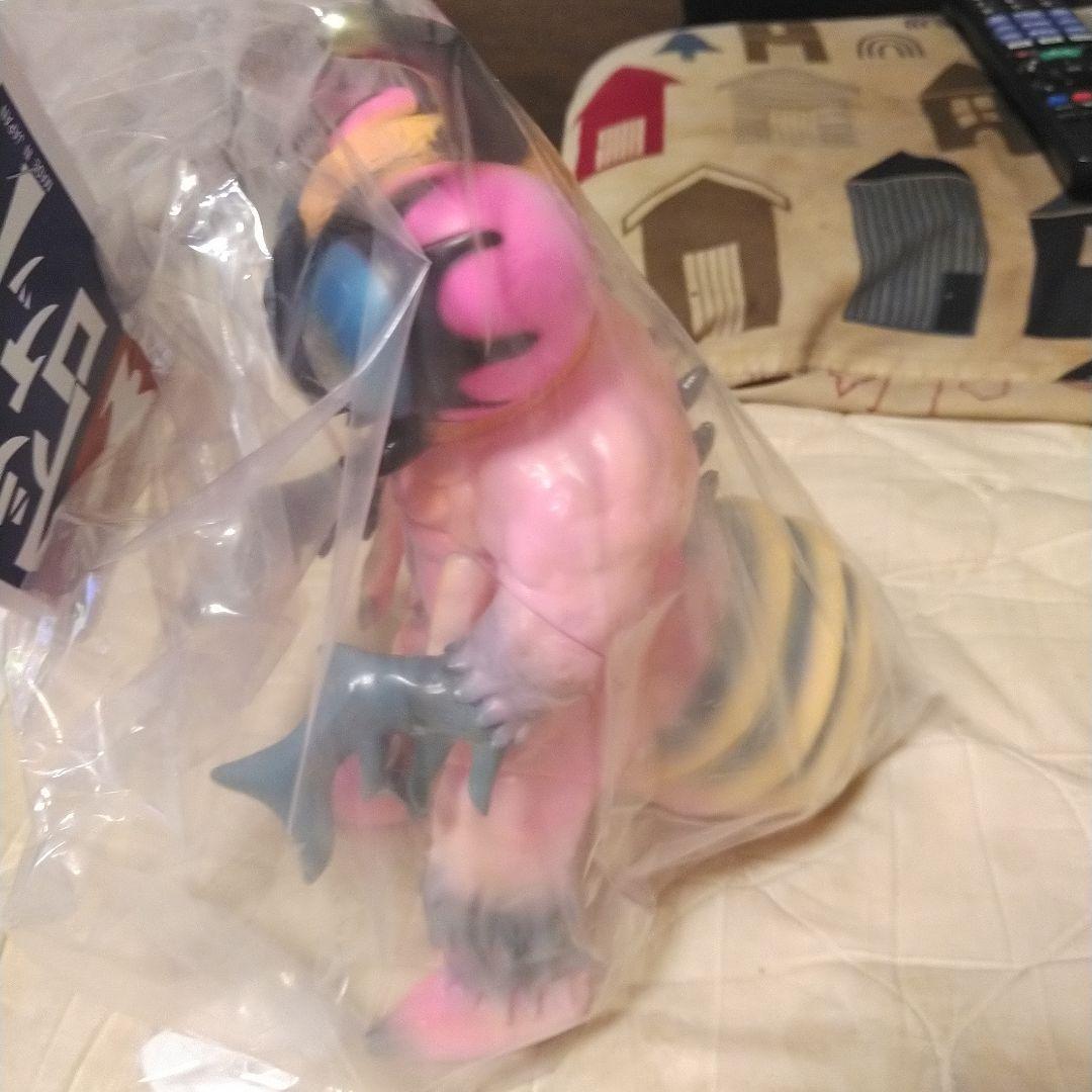 仮面の忍者赤影　ガバリ　大蟻怪獣ビニールソフト　墓場の画廊