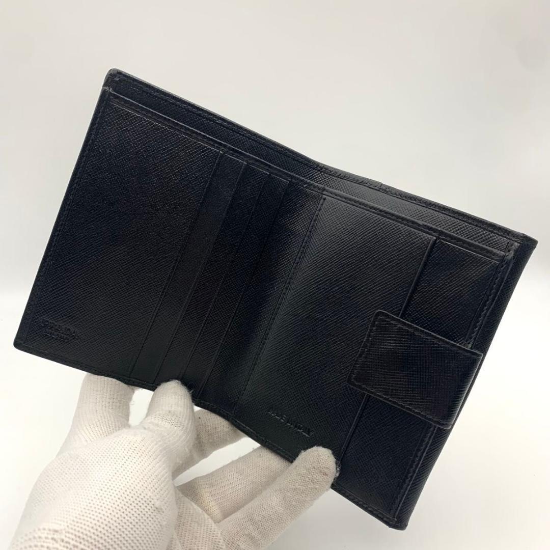鑑定済み プラダ 財布 二つ折り サフィアーノ 三角プレート コンパクト 黒