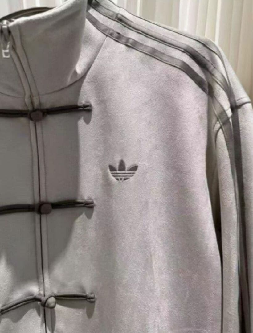 adidasアディダス 中国限定 蛇年トラックジャケット ホワイト