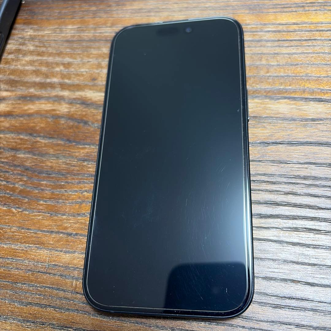 [美品]iPhone 15 128GB ブラック 本体