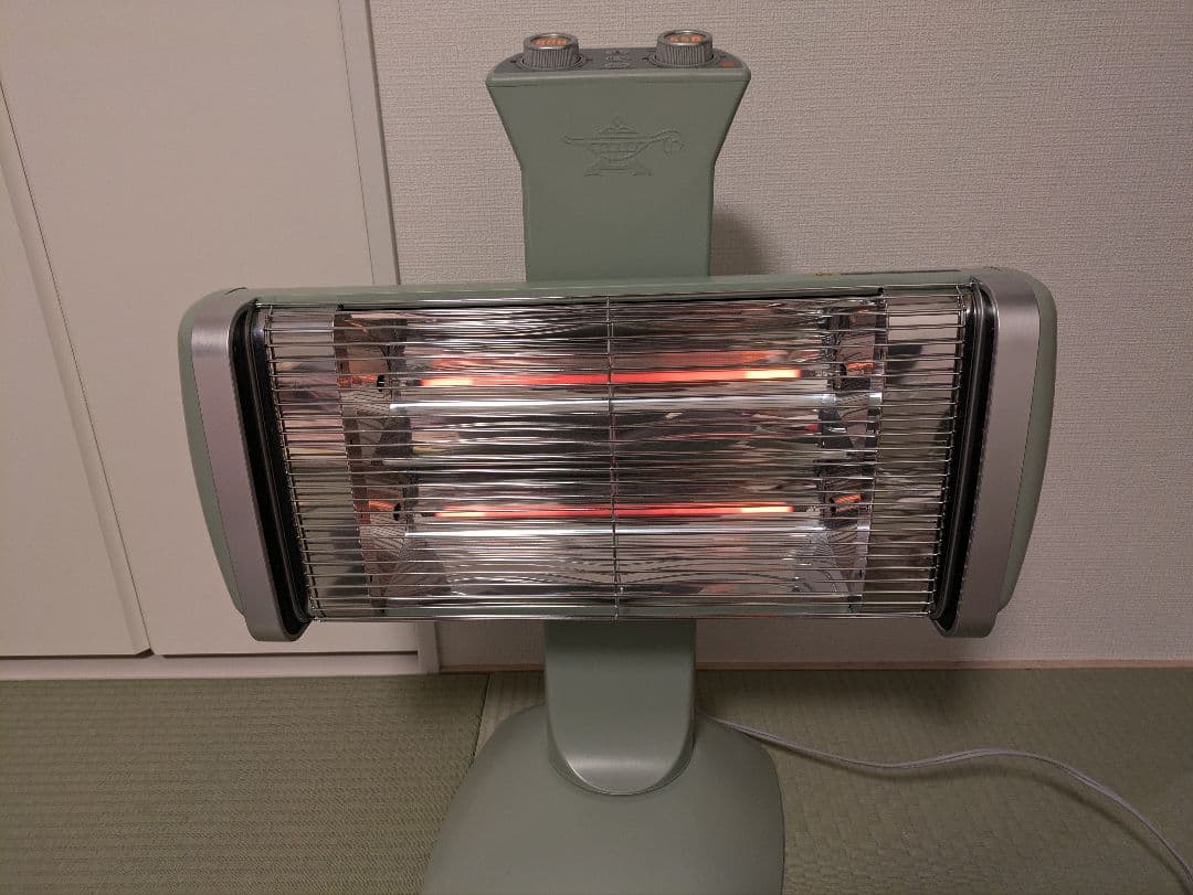 Aladdin 電気ヒーター AEH-2G10BJ グリーン