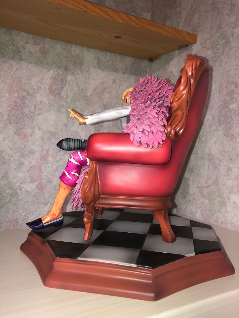 ドフラミンゴ　フィギュア　海外