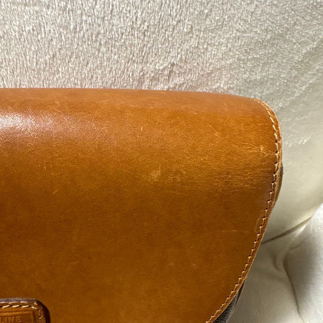 セリーヌ　ショルダーバッグ　マカダム　トリオンフ
