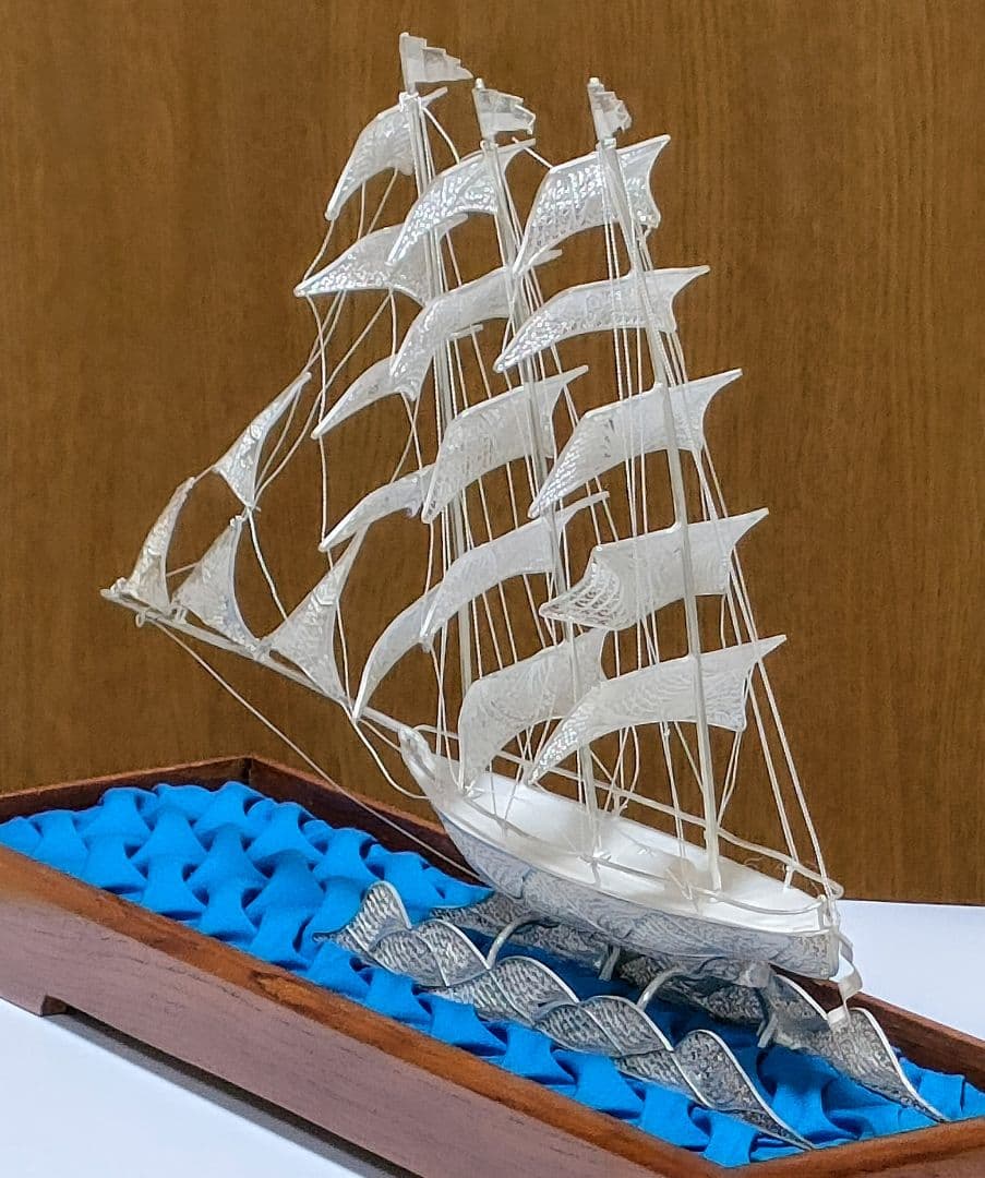 ○5729#0112　SV900 銀線細工 帆船の置物(台座一体型)　0105