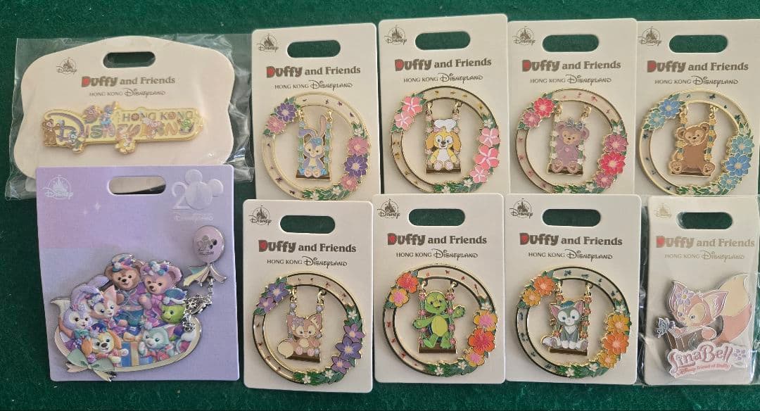 【新品未使用】香港ディズニーDuffy and Friends ピンバッジ