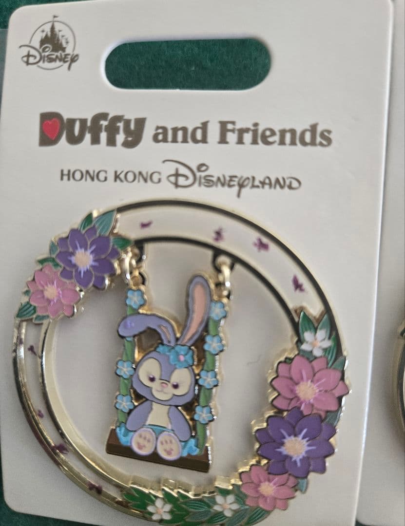 【新品未使用】香港ディズニーDuffy and Friends ピンバッジ