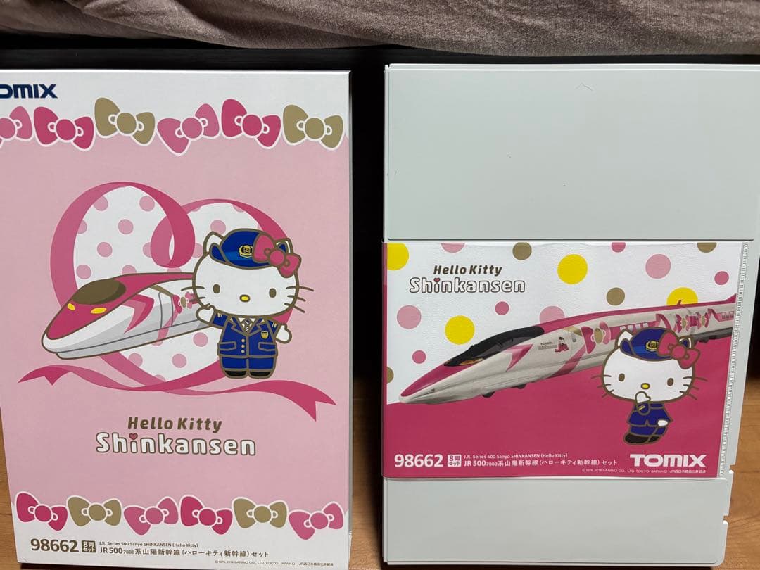 TOMIX ハローキティ新幹線 98662