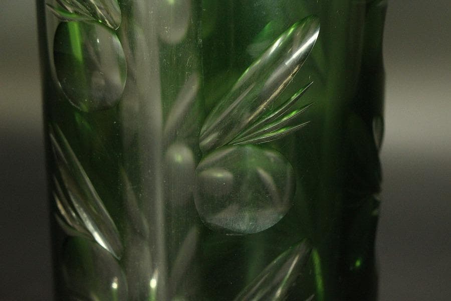 アンティーク 緑色 切子ガラス 花瓶(A962)