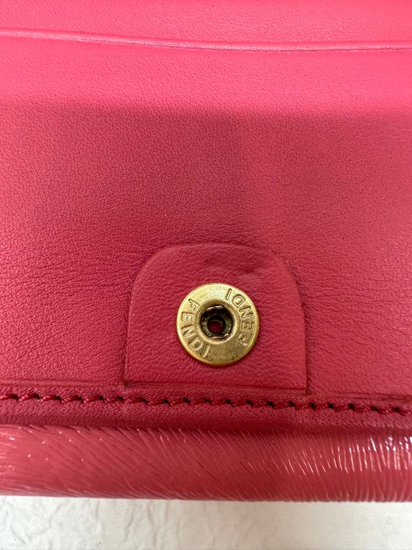 FENDI ピンク 二つ折り財布