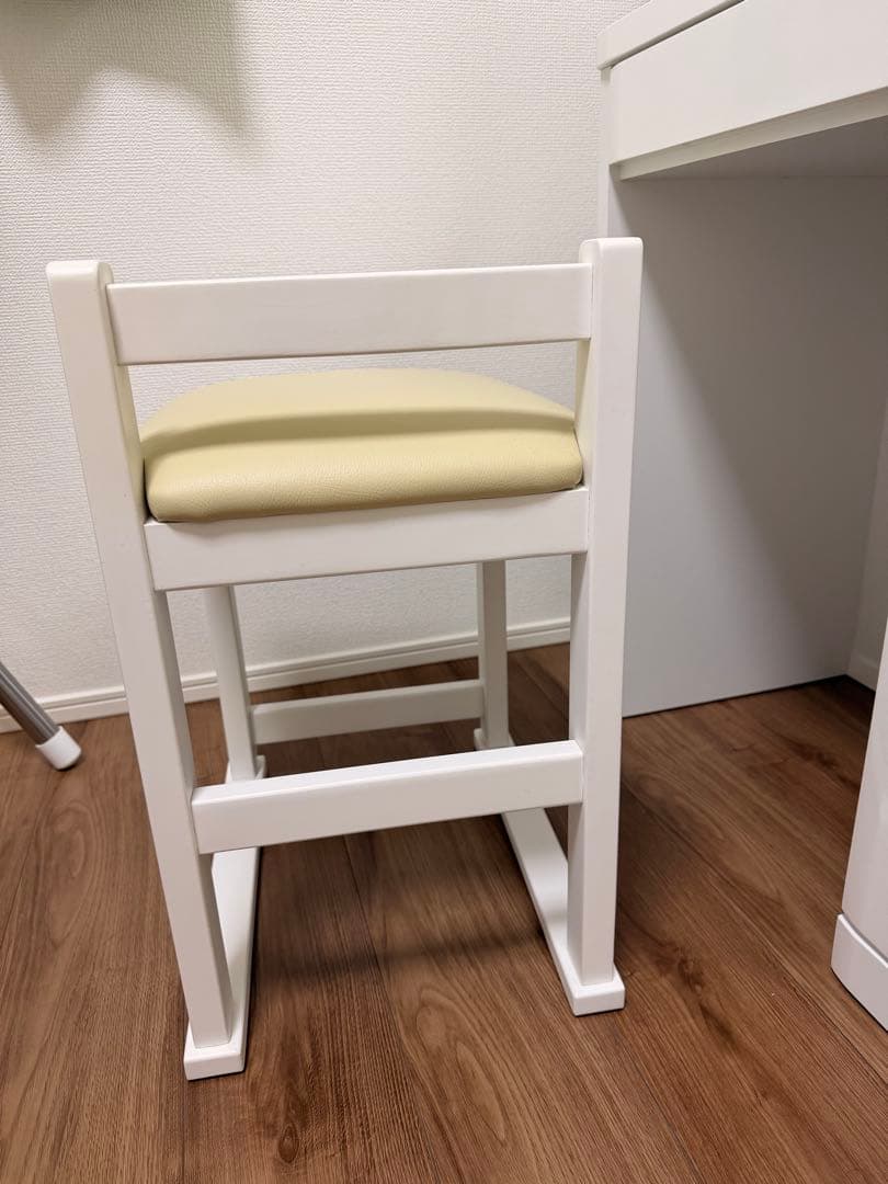 最終値下げ　NITORI ホワイト ドレッサー 鏡台　美品　即購入　椅子付き