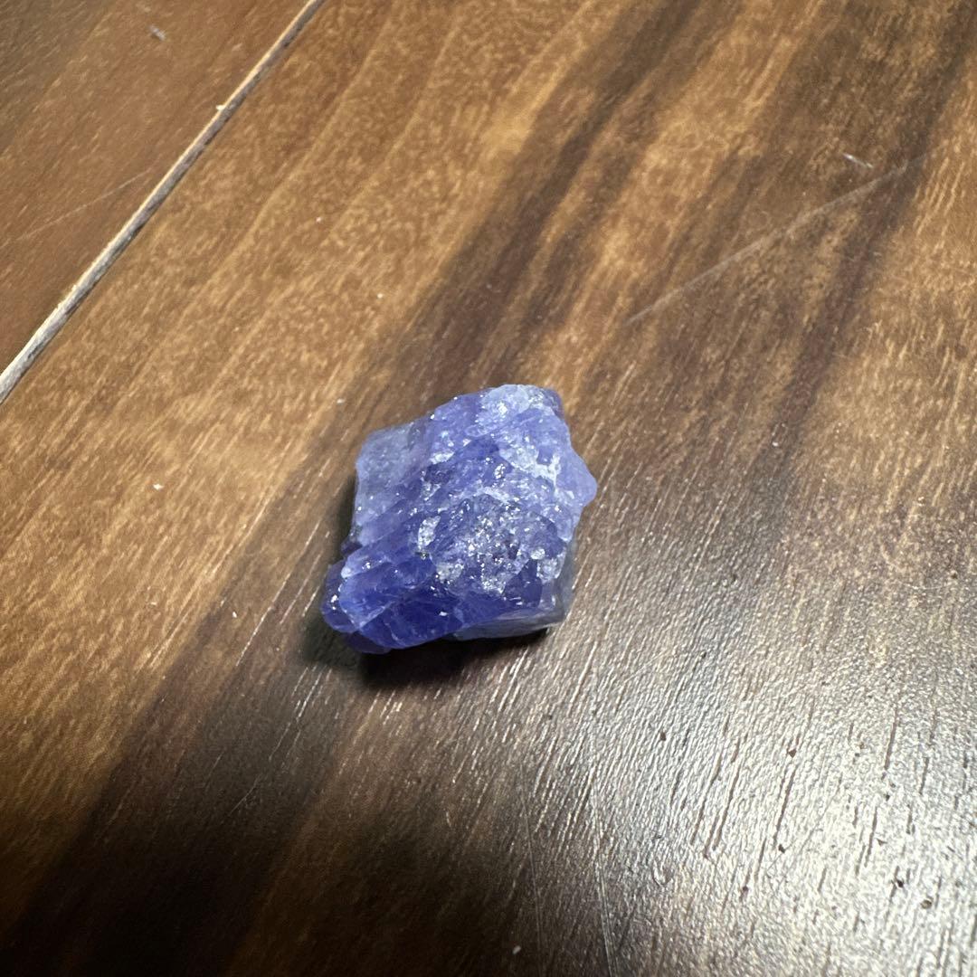 【特選】36.2ct タンザナイト原石　タンザニア産