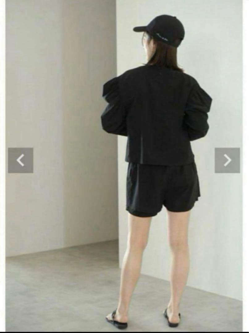 メゾンドドルチェ　ラッシュガード　セットアップ