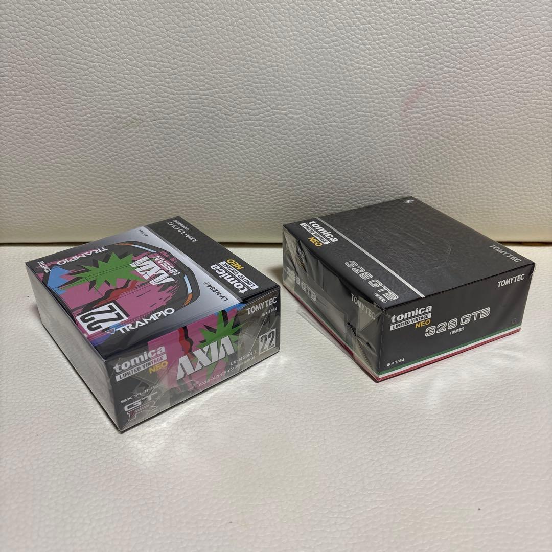 トミカ AXIAスカイライン & 328 GTB セット