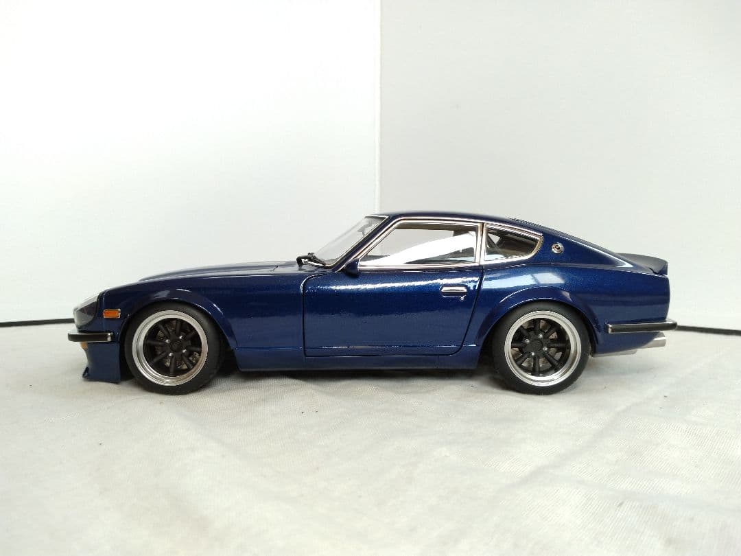 オートアート　1/18　湾岸ミッドナイト　悪魔のZ　日産　フェアレディZ