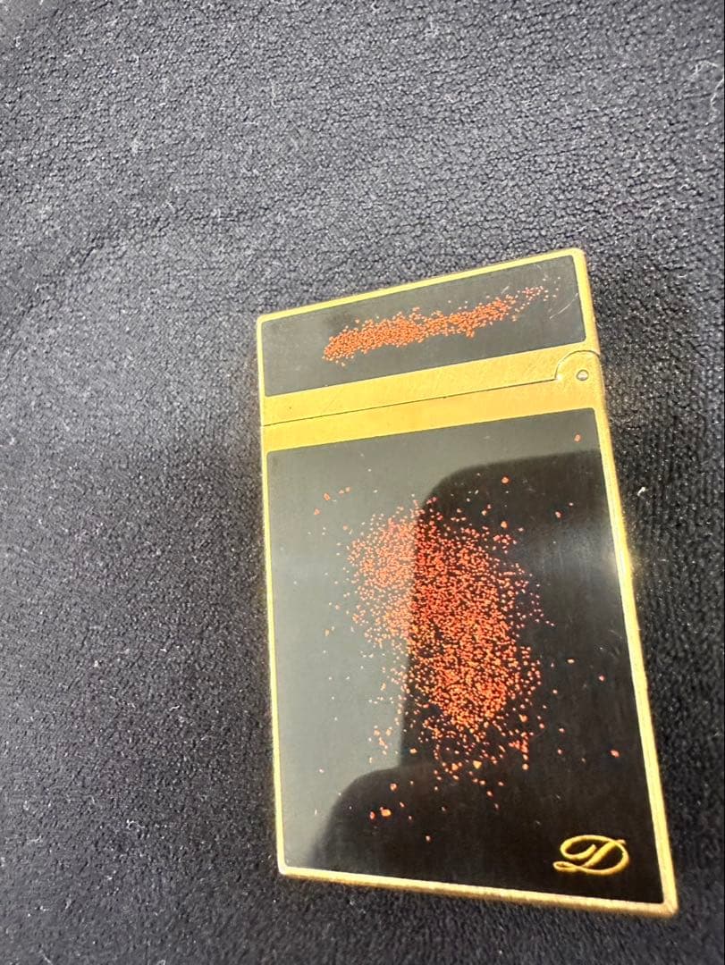 装飾的な金属ライター