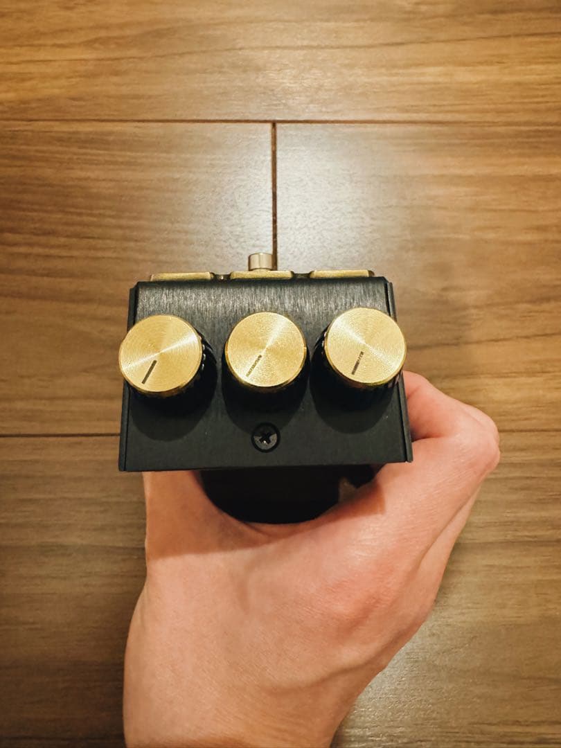 Beetronics OCTAHIVE V2 オクターブファズ