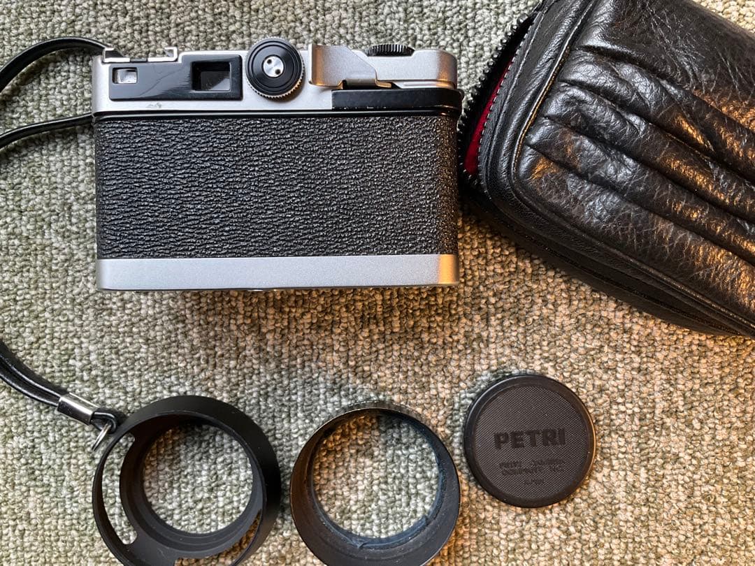 完動機　ペトリPETRI Color 35 フィルムカメラ