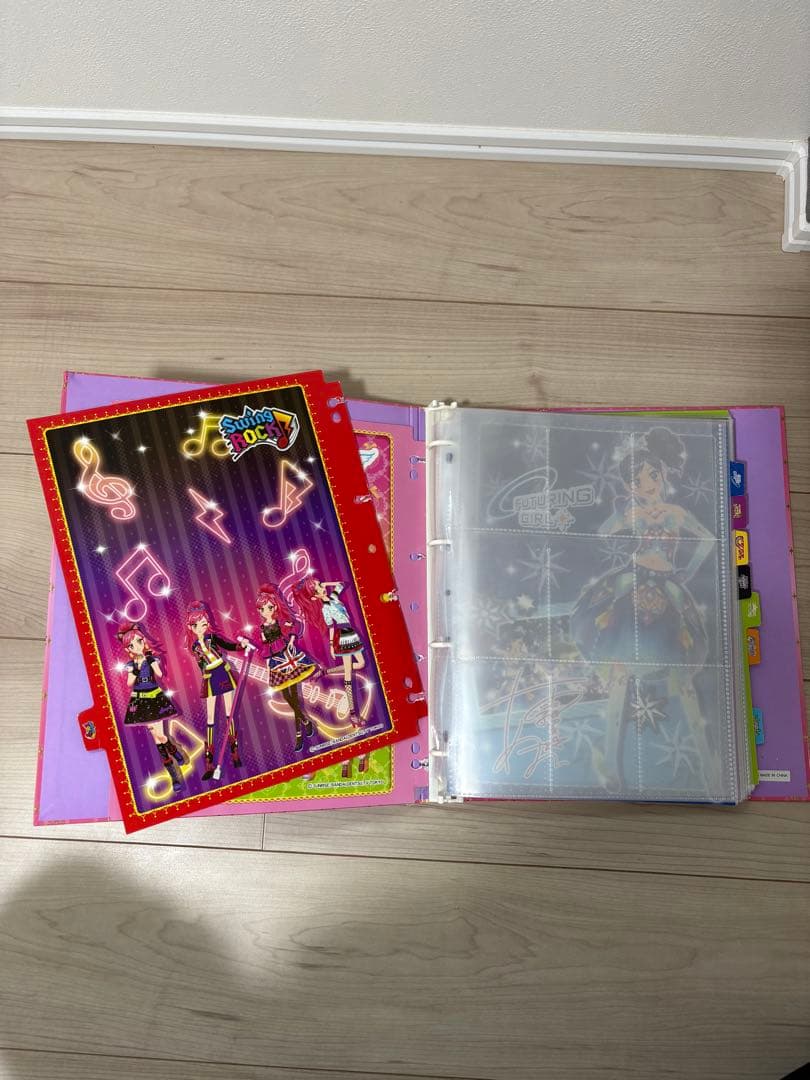 アイカツ　ファイル　公式ファンブック　カード700枚以上