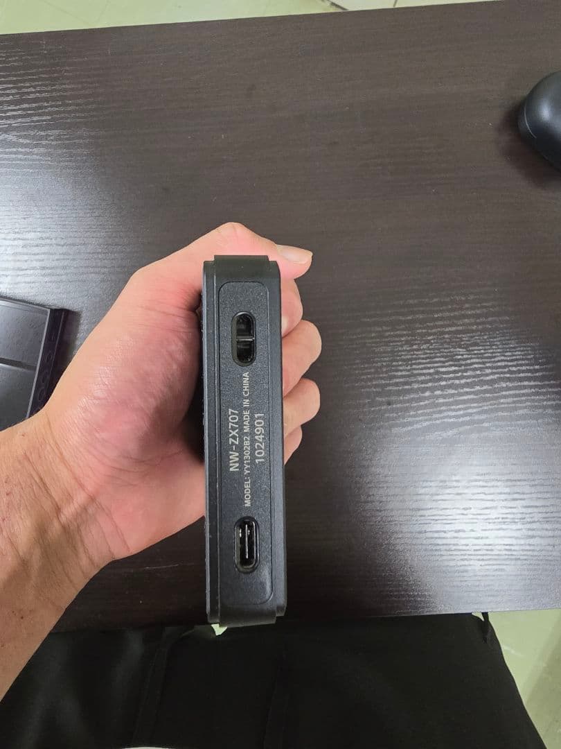 1月3日まで　美品　ウォークマン 64GB ZXシリーズ NW- ZX707