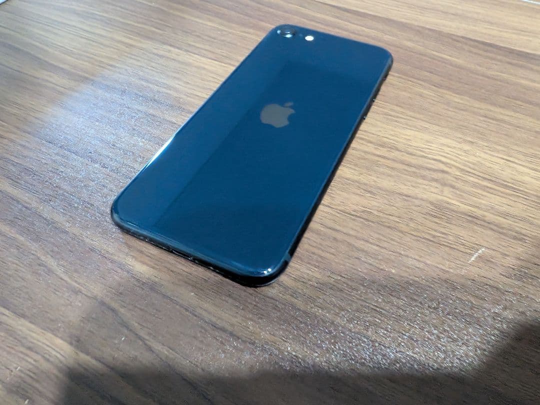 Apple iPhoneSE3 SIMフリーミッドナイト256GB