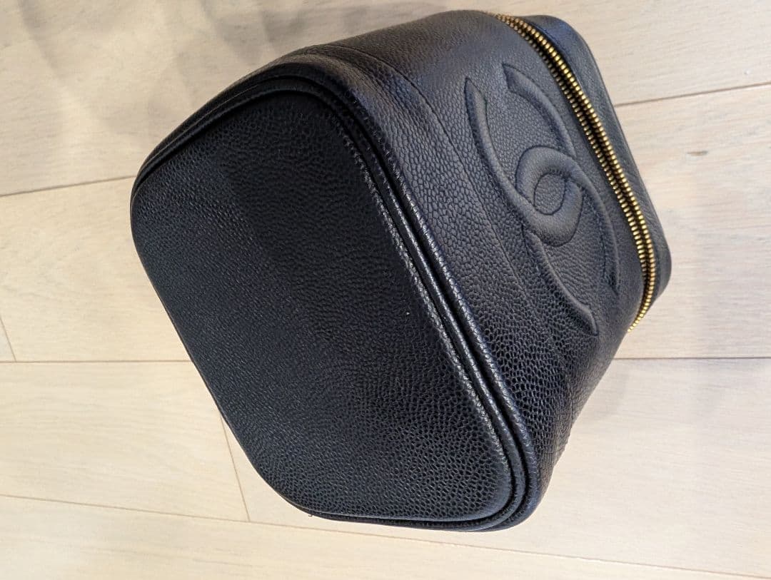 CHANEL ブラックレザー バニティ　ボックス型ハンドバッグ