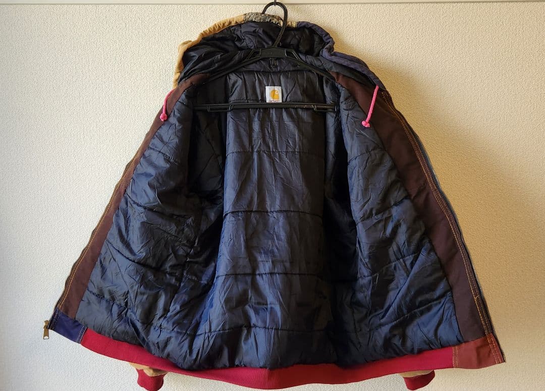 Carharttフード付きブルゾン&トートバッグ